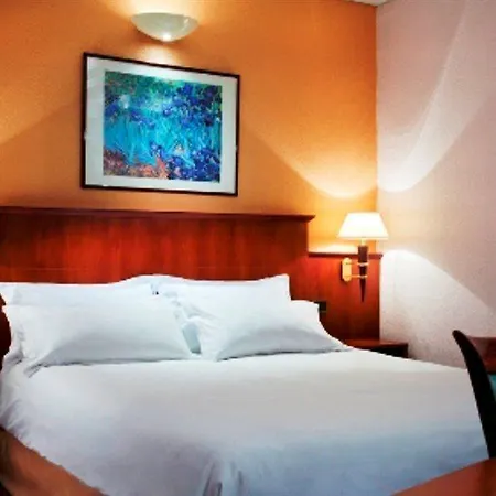 Timhotel Gare De L'est Otel 3*