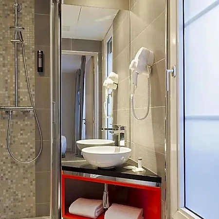 Timhotel Gare De L'est Hotel