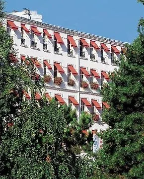 Hotel Timhotel Gare De L'est Parijs